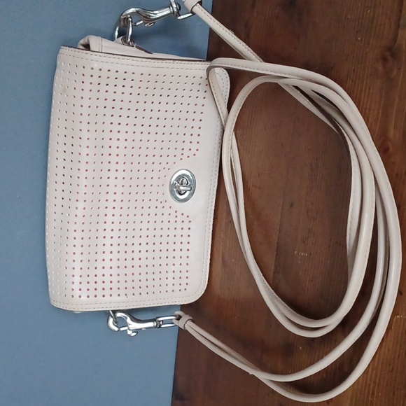 Coach Handbags - Coach crossbody
